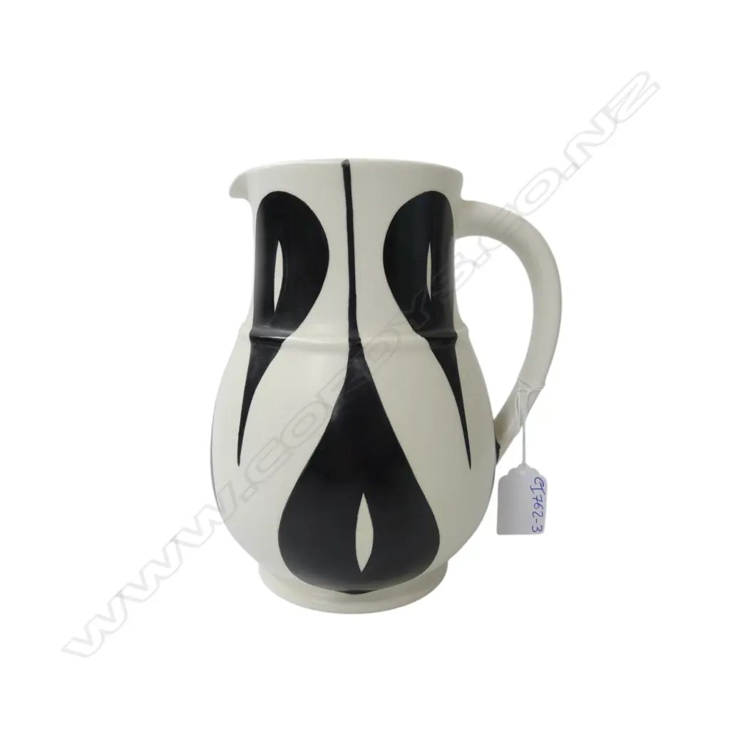 RADFORD HAND-POTTED B/W PAINTED JUG H.190mm  Image 1++
