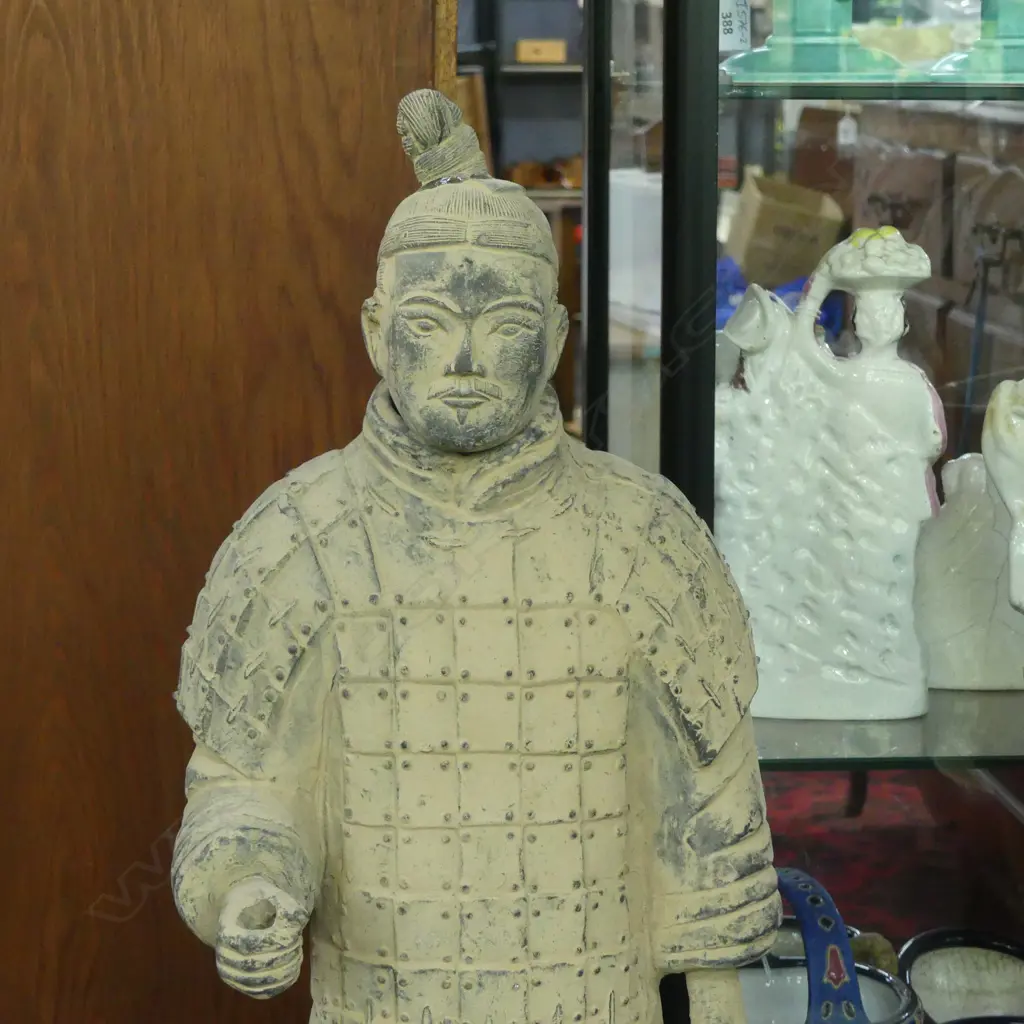 LARGE TERRACOTTA WARRIOR H.710mm (HAIR BUN GLUED ON) Image 1++