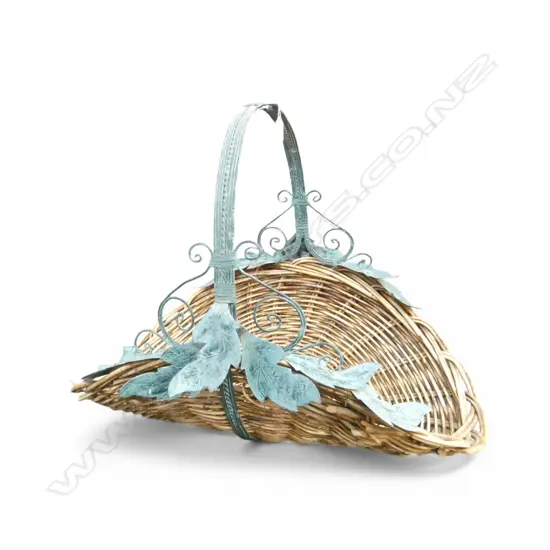 LARGE WILLOW BASKET WITH METAL GRAPE VINE DETAIL H.560mm