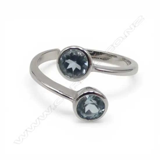 SILVER BLUE TOPAZ 'TOI et MOI' RING
