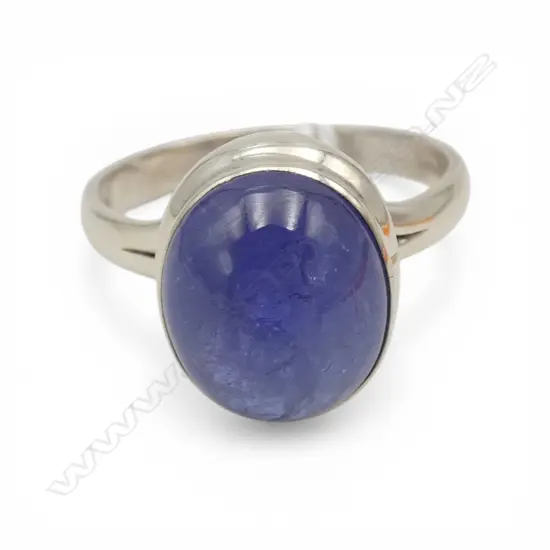 SILVER & TANZANITE RING