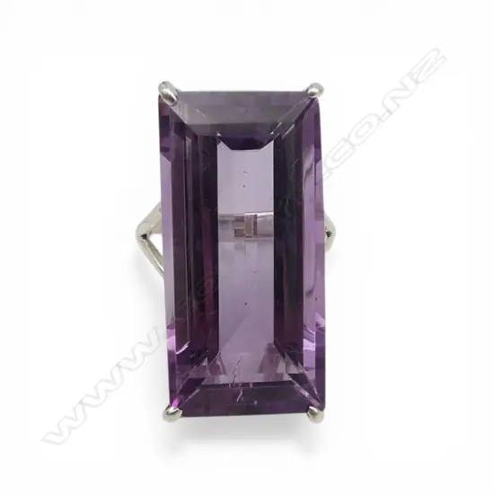 SILVER & AMETHYST RING