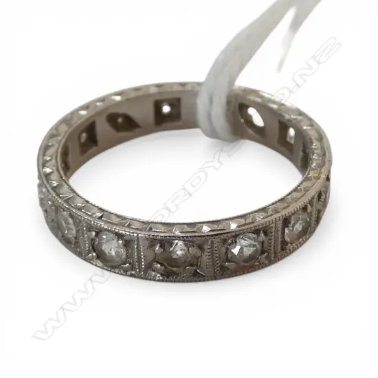 RING, TESTING AS 8CT WG, NOT DIAMONDS (1 STONE MISSING) 3.1gms SIZE L