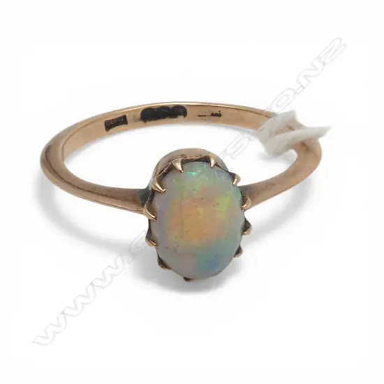 9ct OPAL RING 1.7gms SIZE O