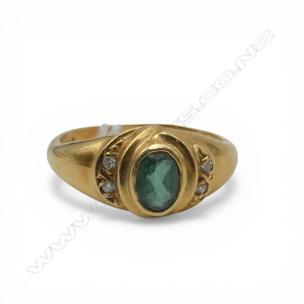 18CT GOLD DIAMOND AND TOURMALINE RING 3.31gms SIZE M Image 1++