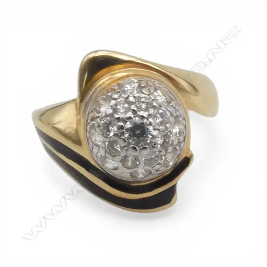 14ct GOLD & CZ STONES SET IN CLUSTER RING black enamel highlights 6.7gms SIZE Q