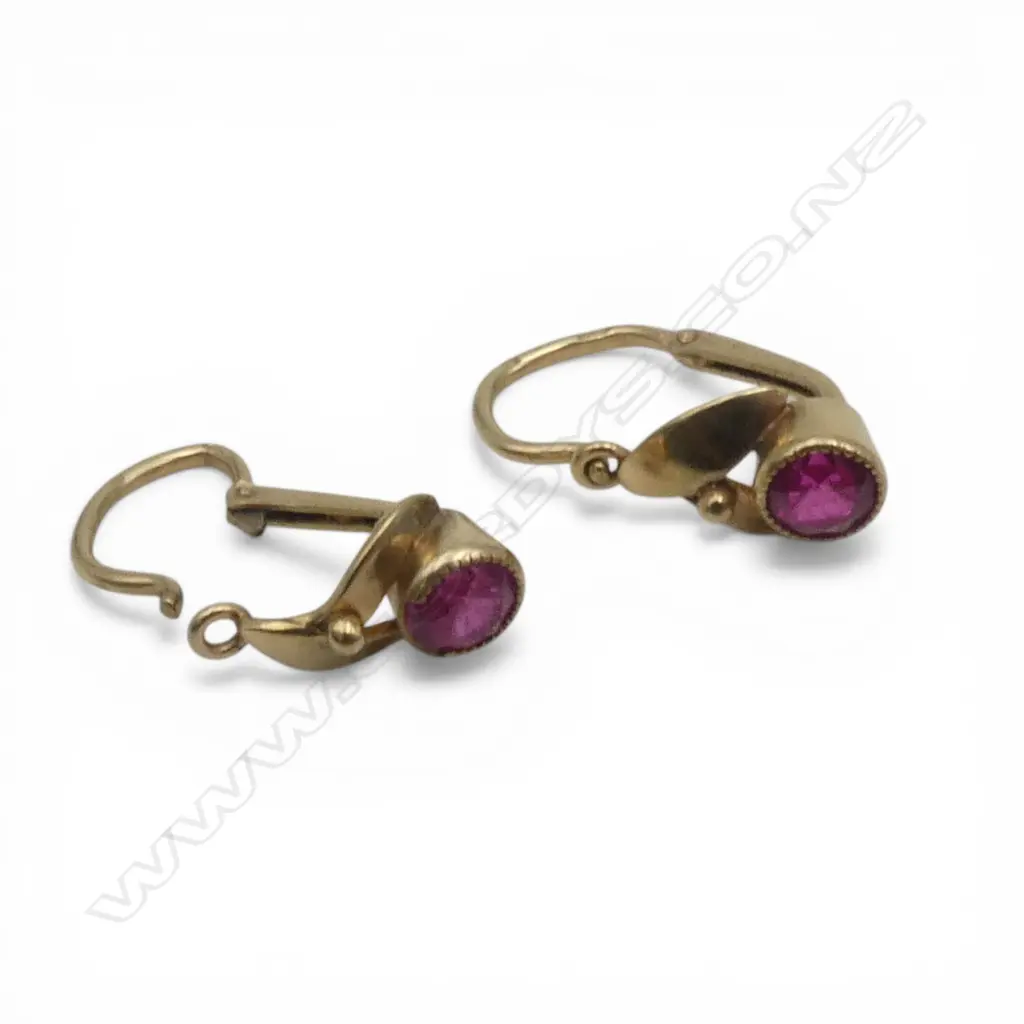 PR 9ct GOLD &  SYN RUBY EARRINGS, 1.0gm,1 earring faulted Image 1++
