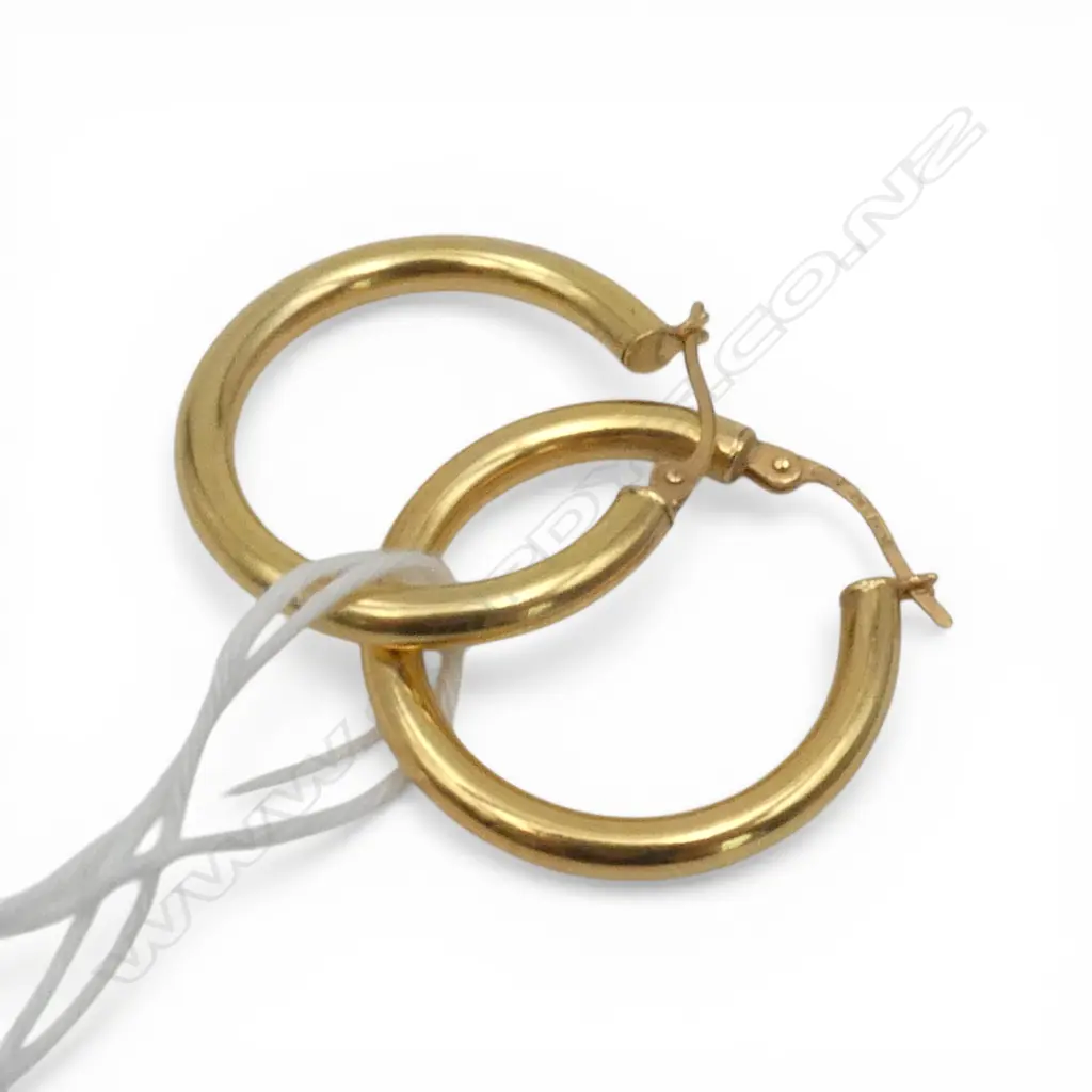 PR 9ct GOLD LARGE HOOP EARRINGS Dia.26mm. 1.56gms Image 1++