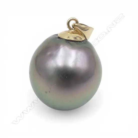 14ct GOLD TAHITIAN BLACK PEARL PENDANT, high lustre iridescent grey purple colour, identification report