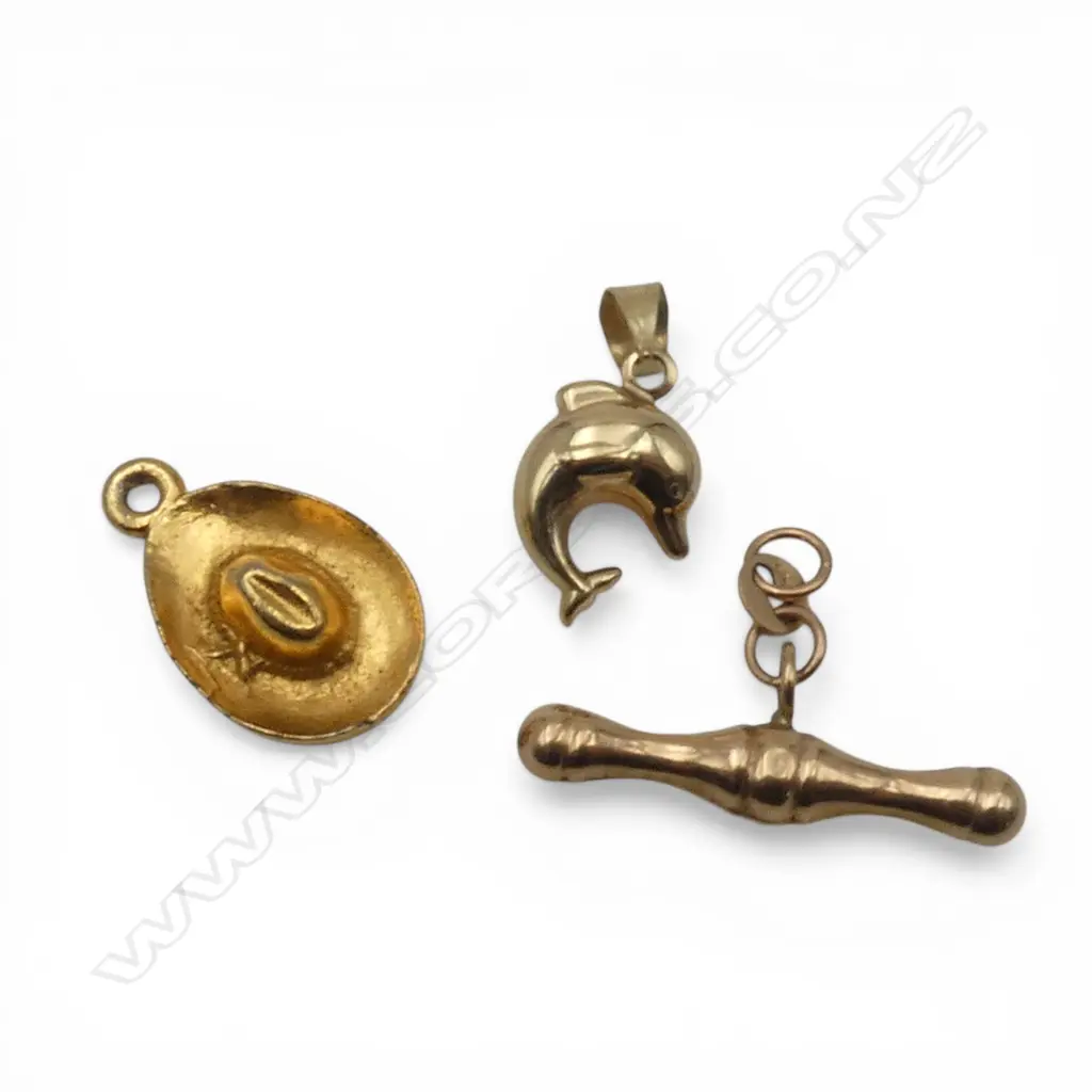9ct DOLPHIN CHARM, 9ct FOB BAR, PLATED HAT CHARM Image 1++