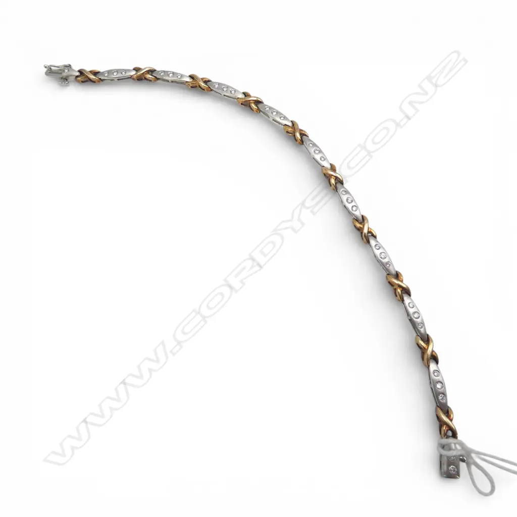 9ct WHITE & YELLOW GOLD & DIAMOND BRACELET each white gold link w 3 diamonds. 9.1gms Image 1++