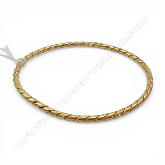18ct GOLD TWIST BANGLE 6.7gms