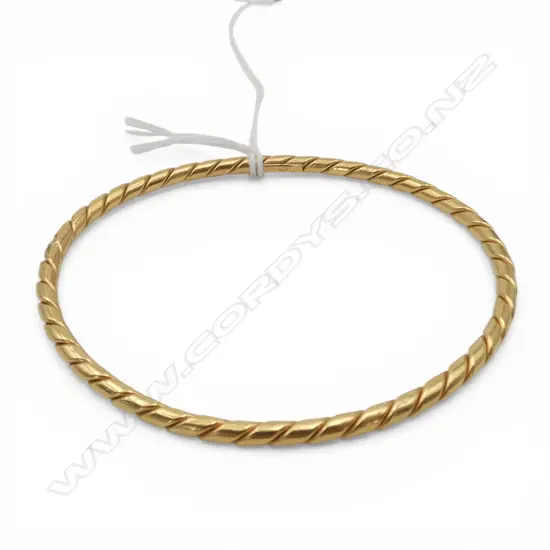 18ct GOLD TWIST BANGLE 6.9gms