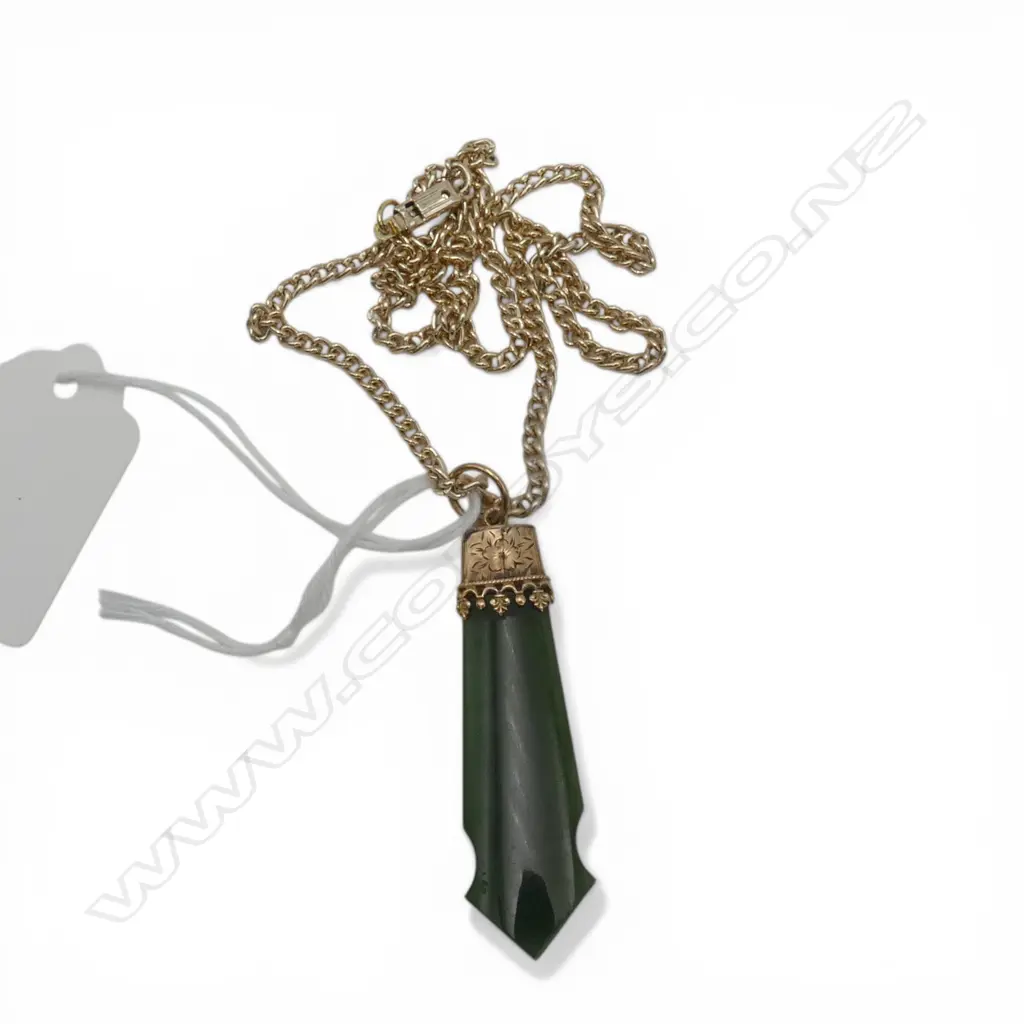 9ct GOLD TOPPED POUNAMU PENDANT on COSTUME CHAIN Image 1++