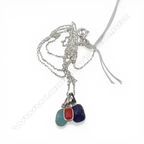 3 SILVER FRAMED LAPIS, CLOUDY AQUAMARINE & CORAL PENDANTS on SILVER CHAIN, L.440mm