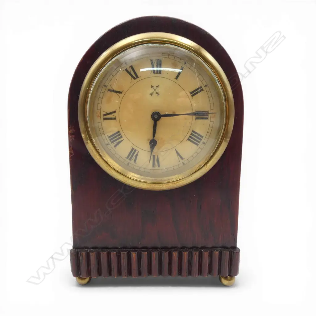Early 20thC GERMAN Hamburg American Clock Co. small oak cased mantle clock. Running. H.116mm  Image 1++