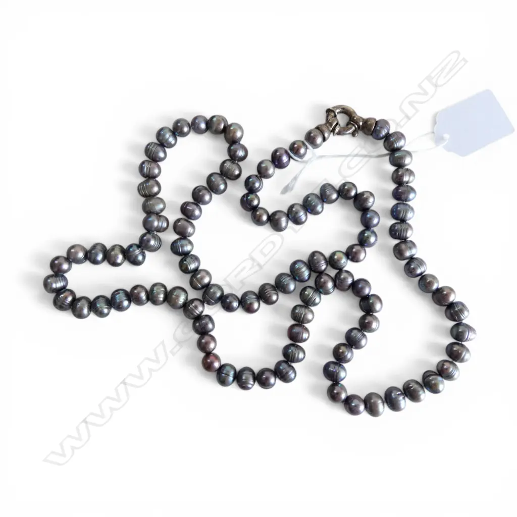 LONG STRAND CULTURED FRESH WATER BLACK PEARLS lustrous dark grey tone. L.880mm Image 1++