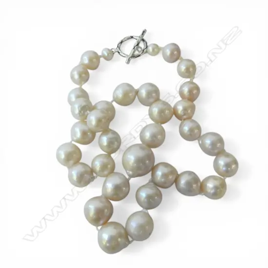 BOXED GRADUATED FRESH WATER PEARL NECKLACE EDISON - cream with pink overtones 12-15mm , OVERALL LENGTH 455mm