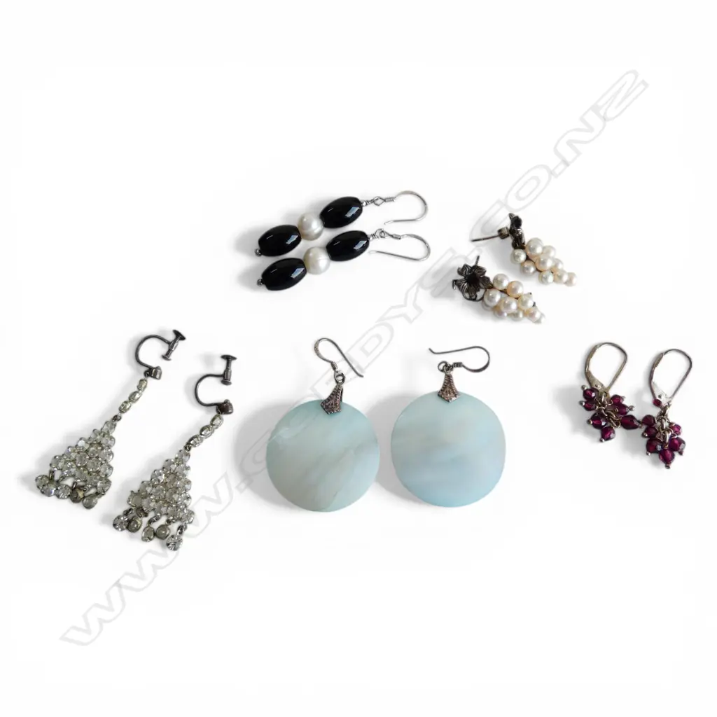 4 PRS VINTAGE SILVER & GEM EARRINGS + ANOTHER PAIR W STG SILVER FITTINGS Image 1++