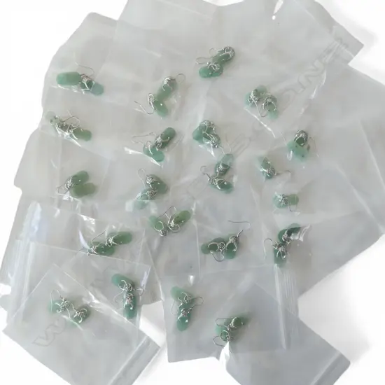 20PRS JADE EARINGS AS NEW