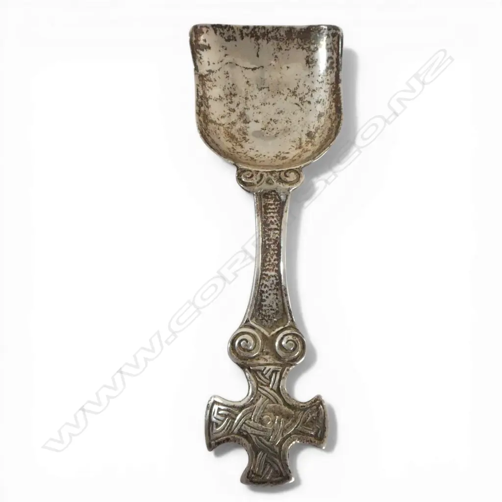 SILVER TEA CADDY shovel SPOON with Celtic cross finial Chester 1889. 16gms Image 1++