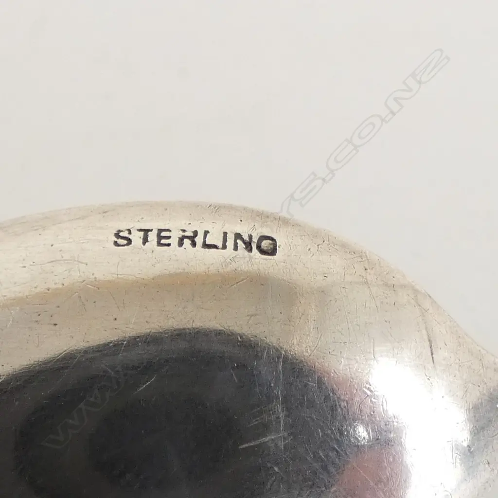 STG SILVER NZ SOUVENIR SPOON Maori figure finial relief image of Maori wahine to bowl. Birmingham 1912 Image 1++