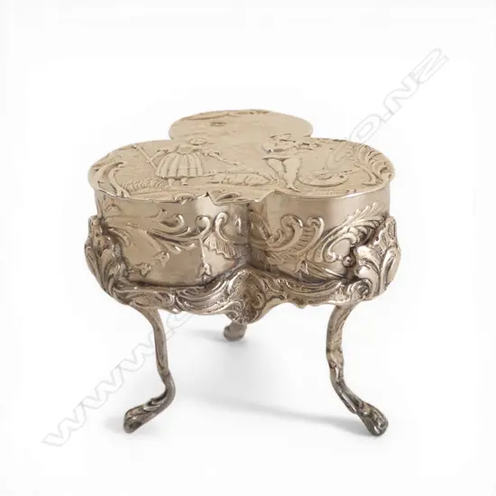 STG SILVER SHAMROCK FORM EMBOSSED STG SILVER BOX, SHEFFIELD 1894, W.45mm, 42gms