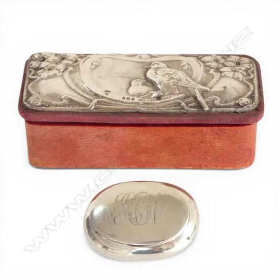 STG SILVER SNUFF BOX, BIRMINGHAM 1902, 20gms + STG SILVER EMBOSSED LIDDED JEWELLERY BOX,  B'HAM 1905