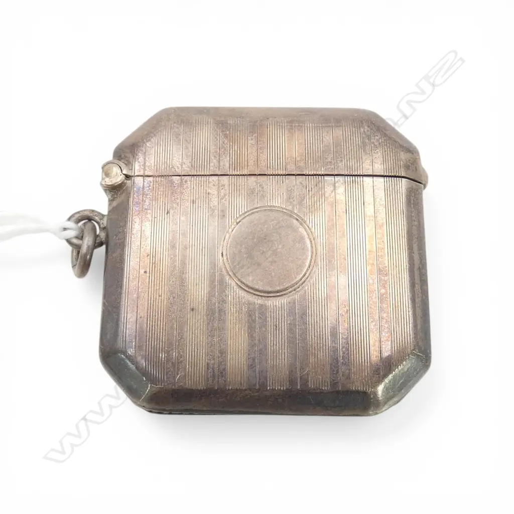 Birmingham 1923 SILVER VESTA  machine engraved suspension loop attached 31gms Image 1++