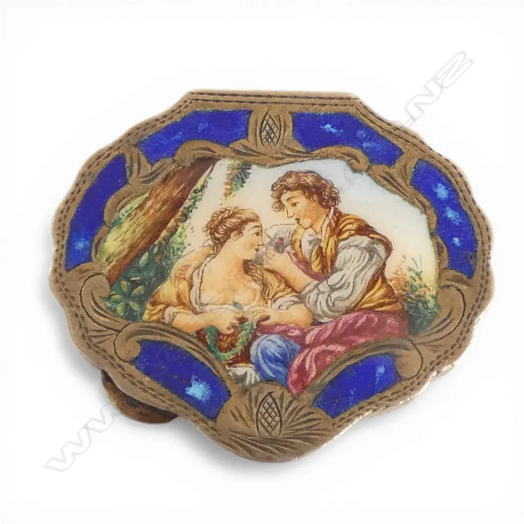 ITALIAN .800 SILVER GILT & ENAMEL PATCH BOX 22gms Image 1++