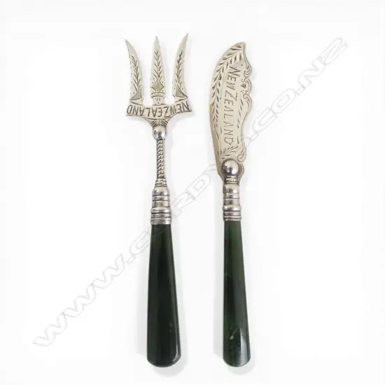 Early 20thC STG SILVER & GREENSTONE engraved 'New Zealand; souvenir fork & butter knife