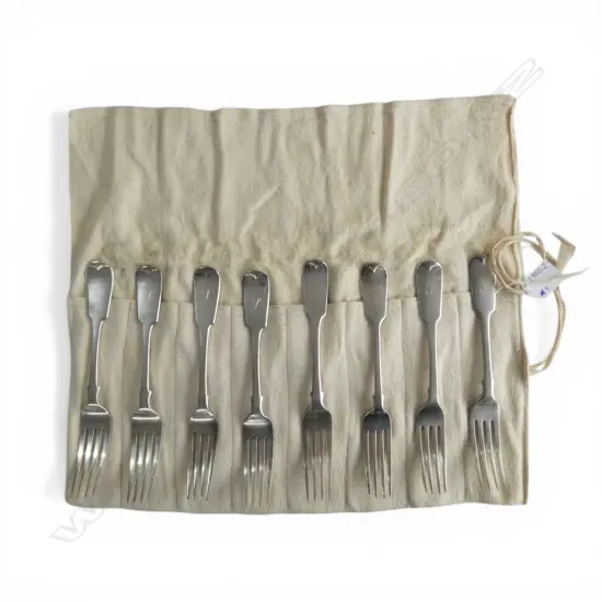 EIGHT STG LARGE FORKS & EIGHT STG DESERT FORKS, LONDON, 1843, 1025gms total