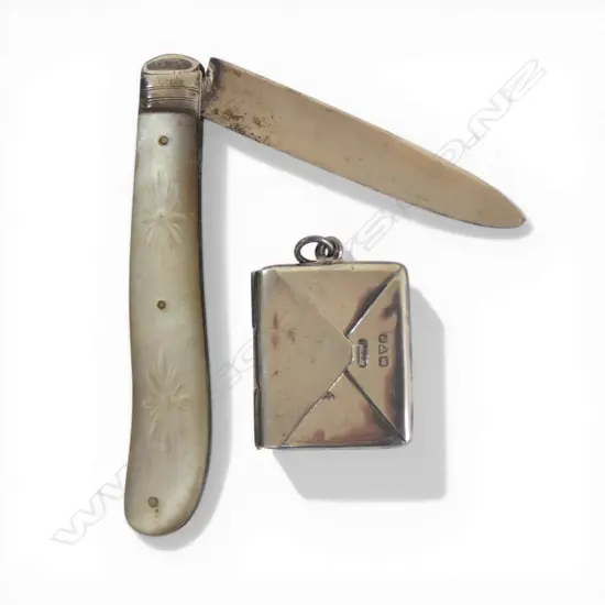 STG SILVER STAMP BOX, CHESTER 1914, 4gms + STG SILVER & MOP FRUIT KNIFE, BIMRINGHAM 1865