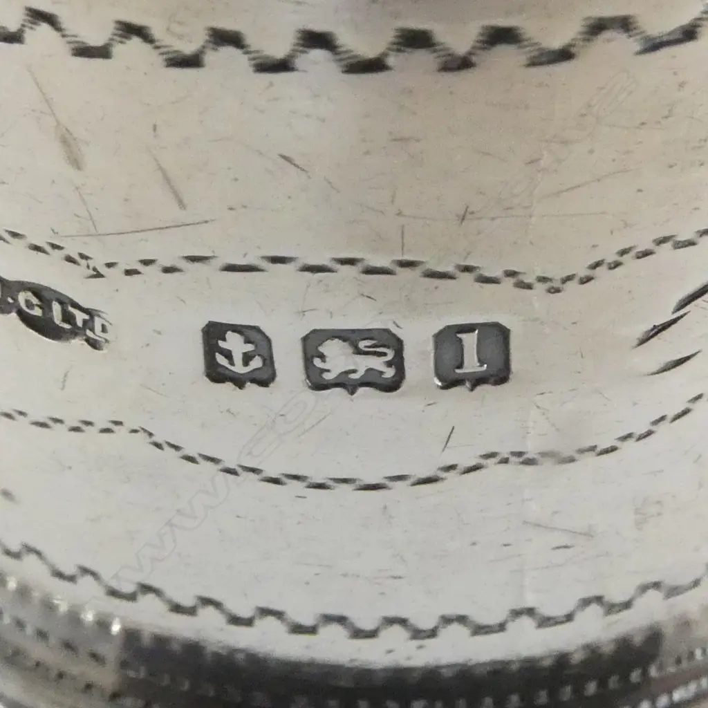 6 asst SILVER NAPKIN RINGS 104gms Image 1++