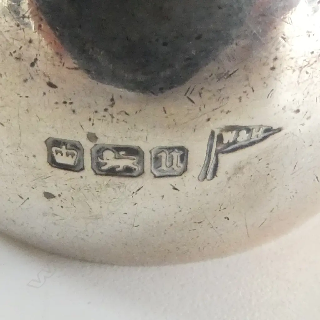 6 asst SILVER NAPKIN RINGS 104gms Image 1++