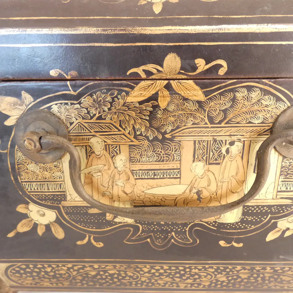 CHINOISERIE LACQUER SEWING BOX with original fitted interior & bone accessories, faults, W.330mm Image 1++