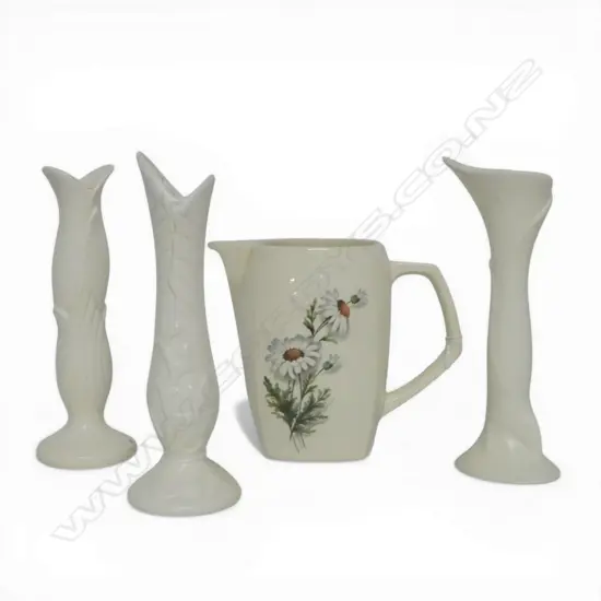 3 CROWN LYNN STEM VASES & SHASTA DAISY JUG, H.160mm & 120mm, all stamped on base