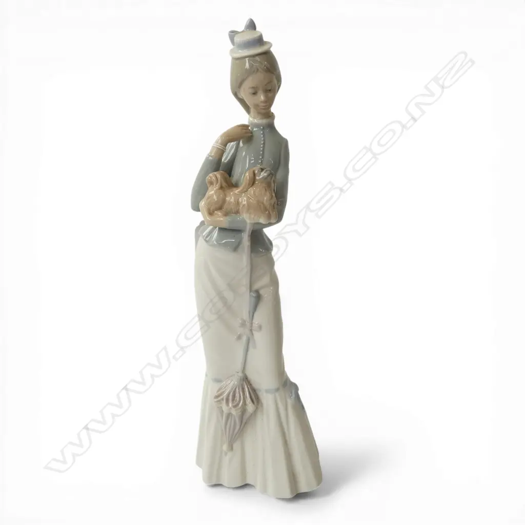 LLADRO FIGURINE - A WALK WITH THE DOG H.380mm Image 1++