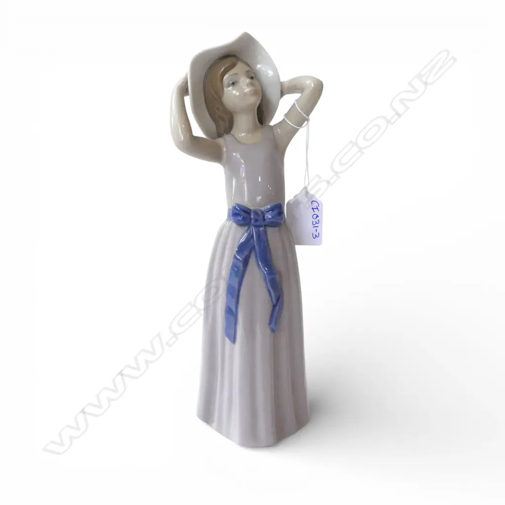 LLADRO FIGURE H.260mm Image 1++