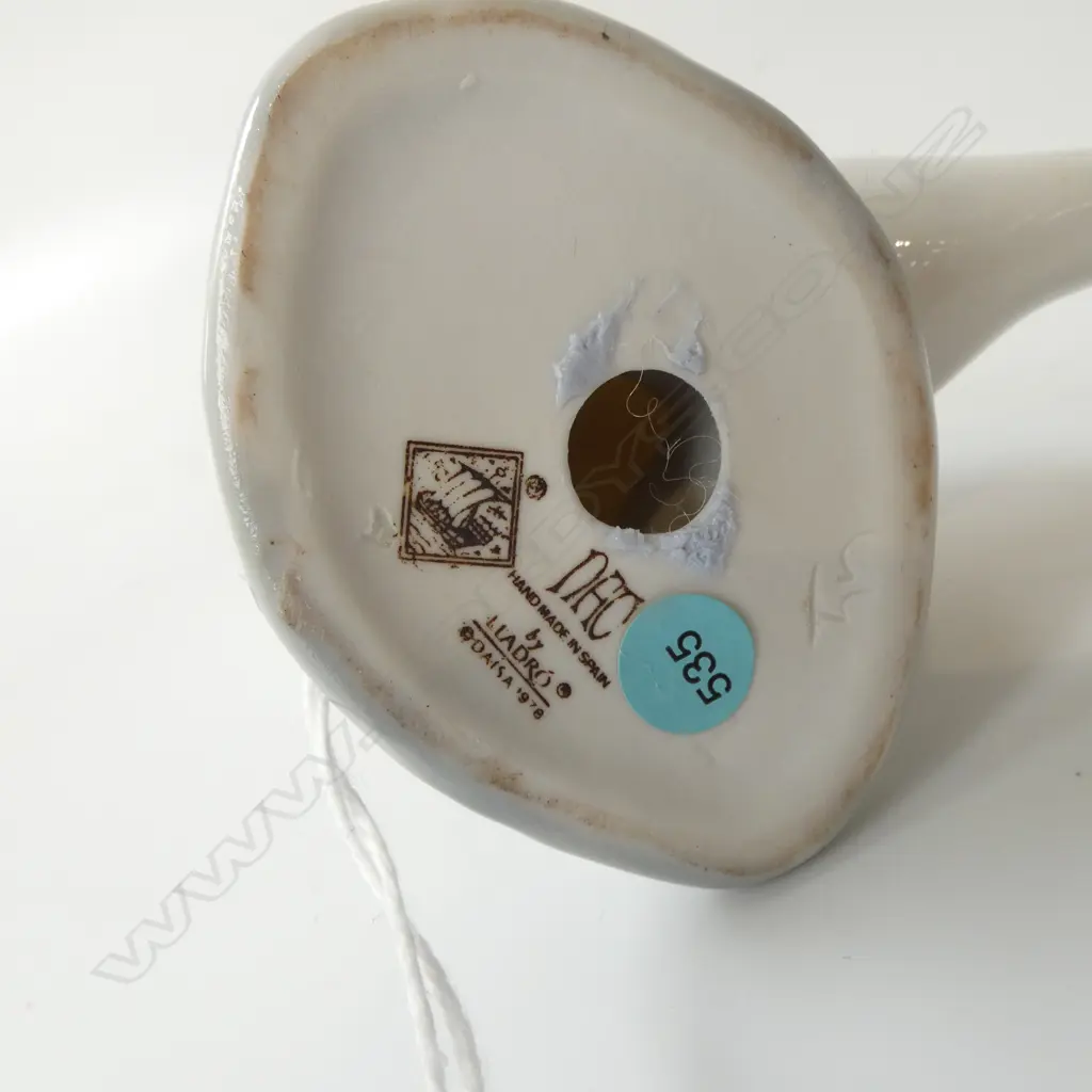 NAO FIGURINE - GOOSE H.110mm Image 1++