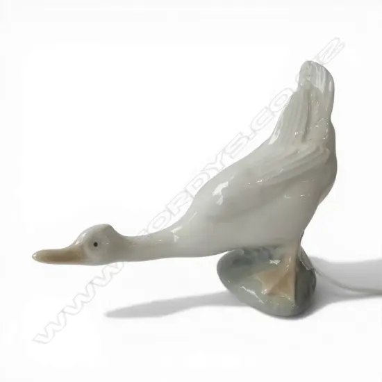 NAO FIGURINE - GOOSE H.110mm