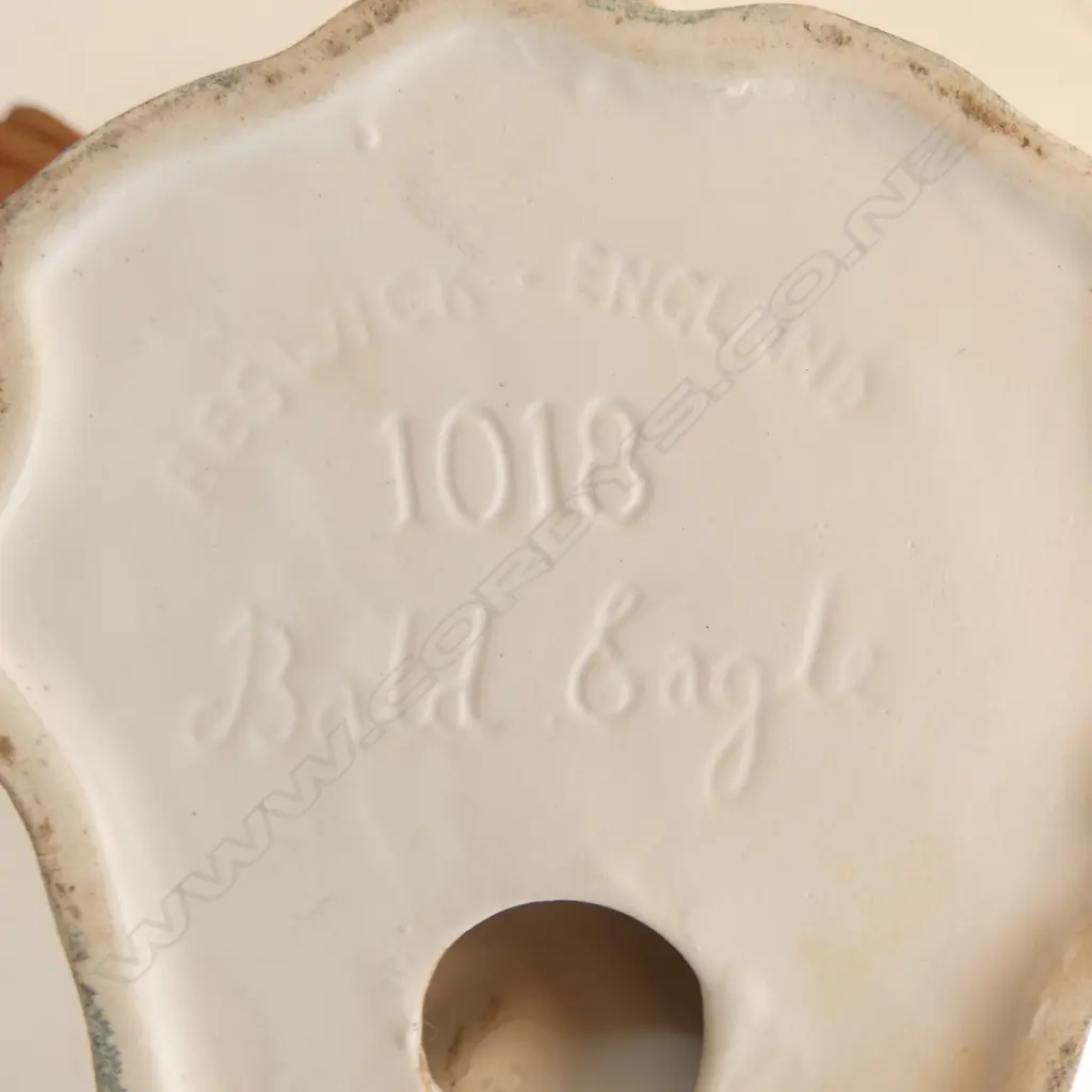 BESWICK 'BALD EAGLE' #1018. Alighting on a rocky outcrop. W.340mm Image 1++