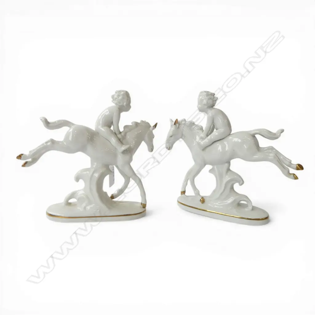 2 GERMAN PORCELAIN  PUTTI & HORSE FIGURINE H.190mm Image 1++