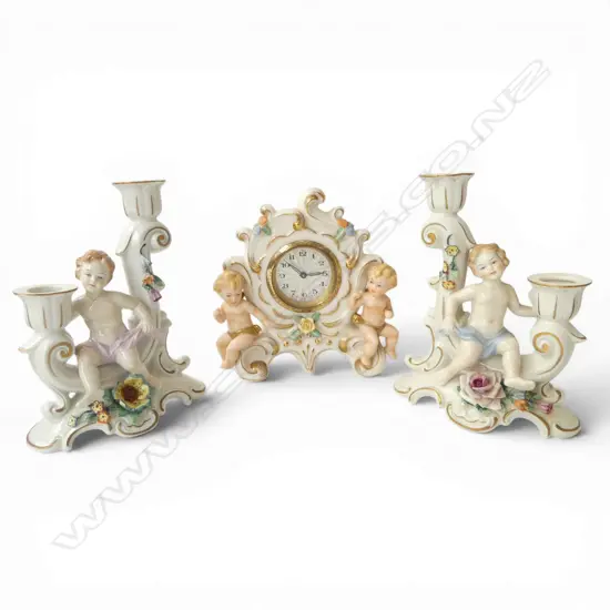 2 GERMAN PUTTI CANDLESTICKS + MANTLE CLOCK H.170mm