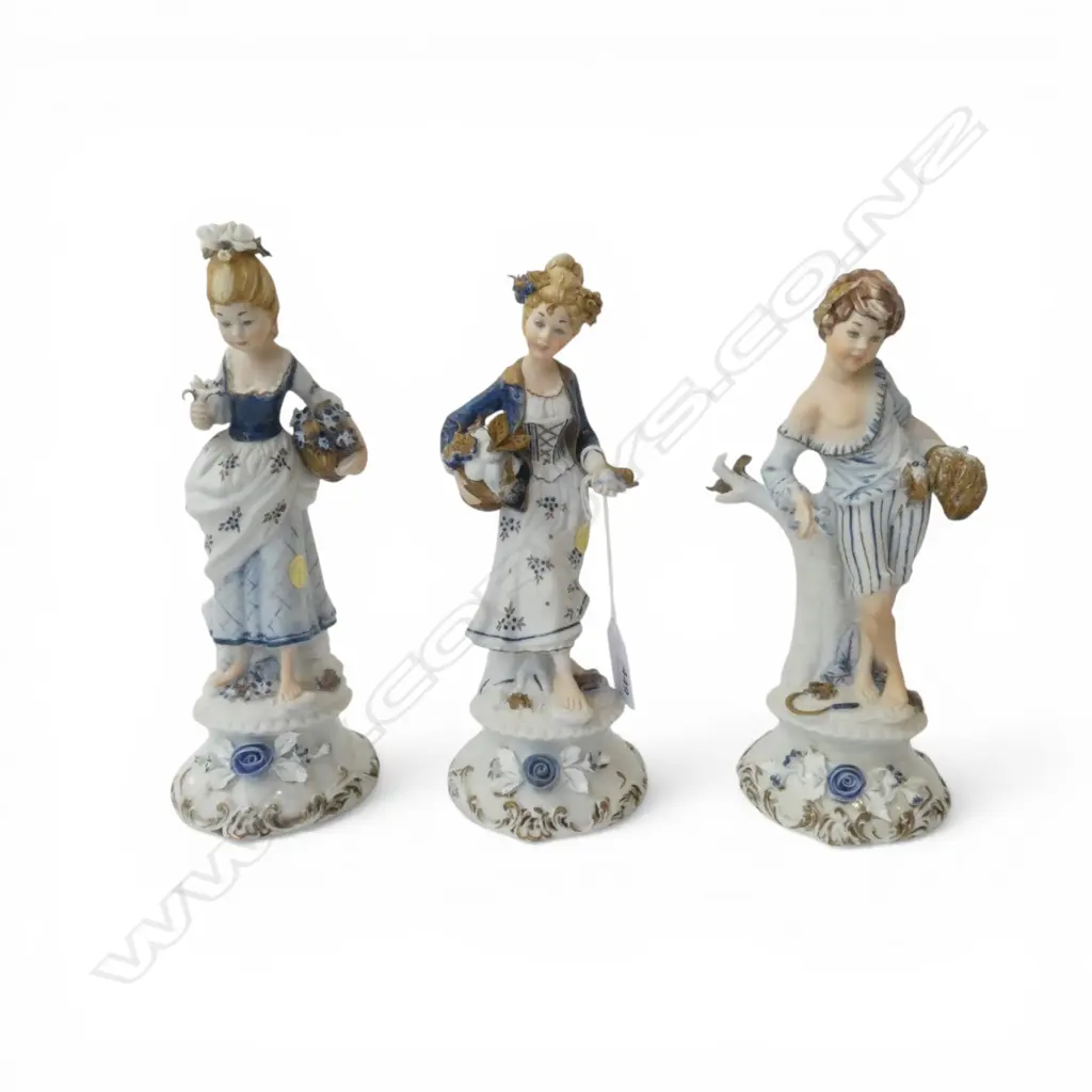 3 CAPODIMONTE FIGURINES H.220mm Image 1++