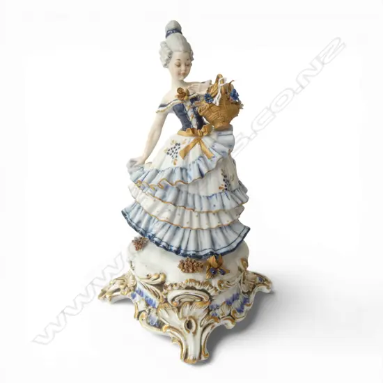 CAPODIMONTE FIGURINE H.240mm
