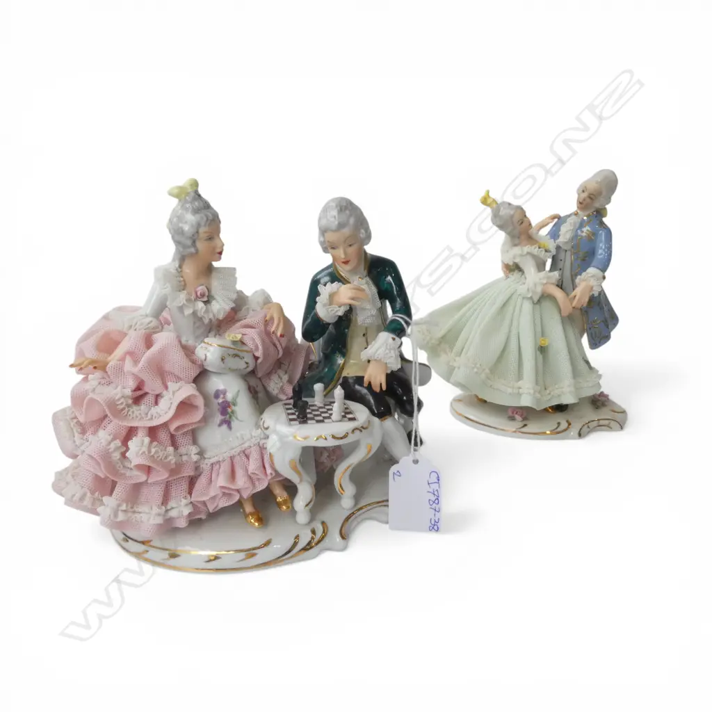 2 DRESDEN LACE FIGURE GROUPS H.160mm - FAULTS Image 1++