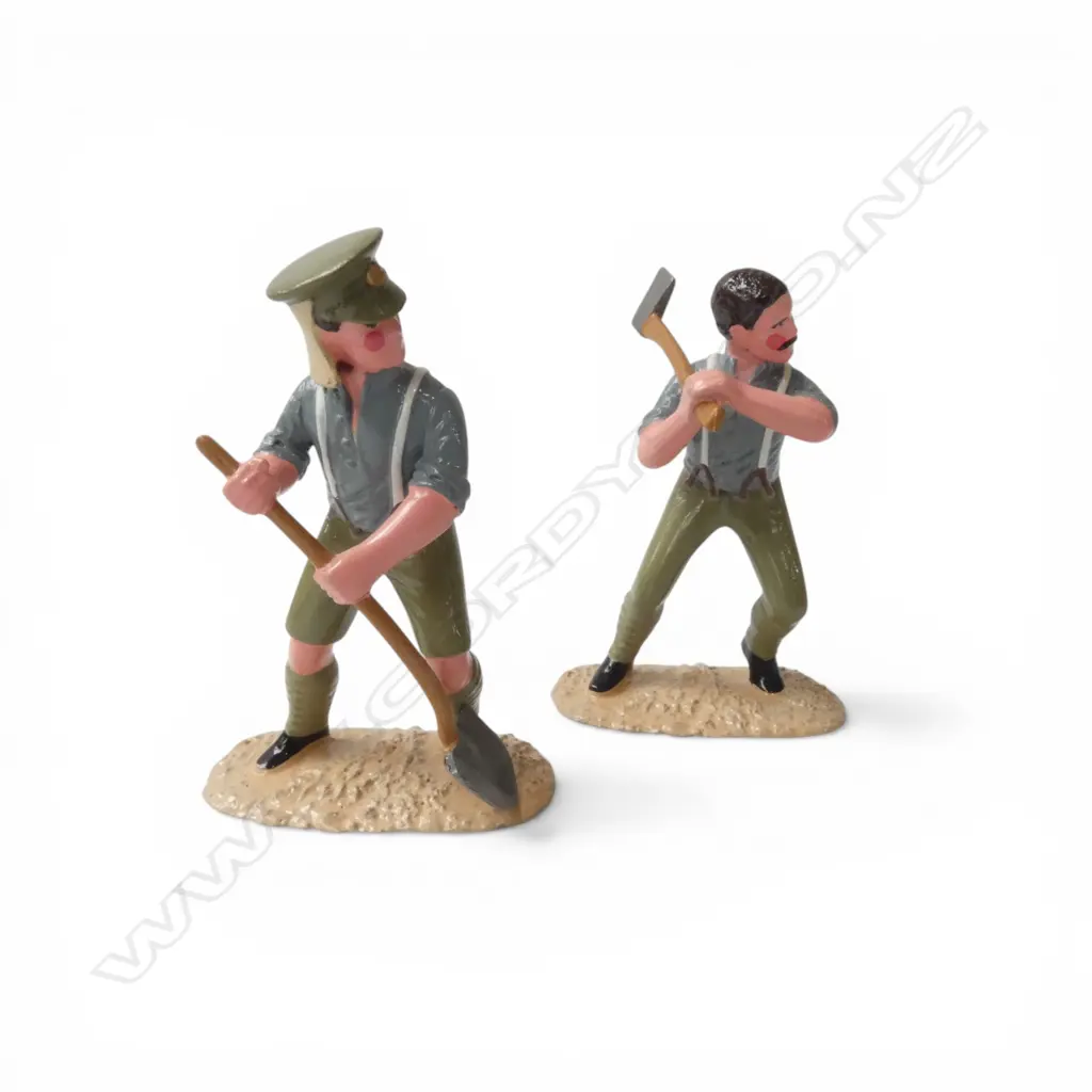 BOXED N.Z. SOLDIERS OF THE WORLD WWI WORKING PARTY GALLIPOLI Image 1++