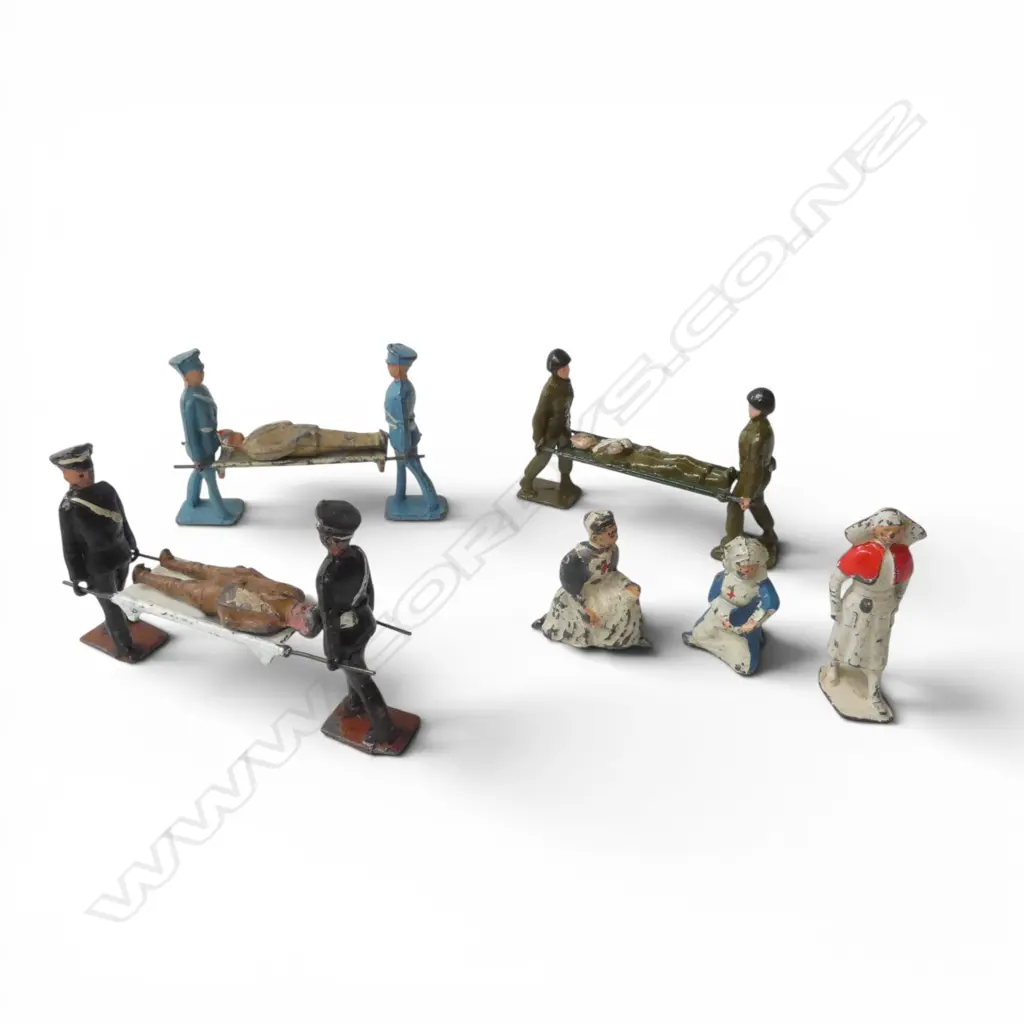 COLLECTION BRITAINS & JOHN HILL LEAD HOLLOWCAST STRETCHER BEARERS & NURSES Image 1++