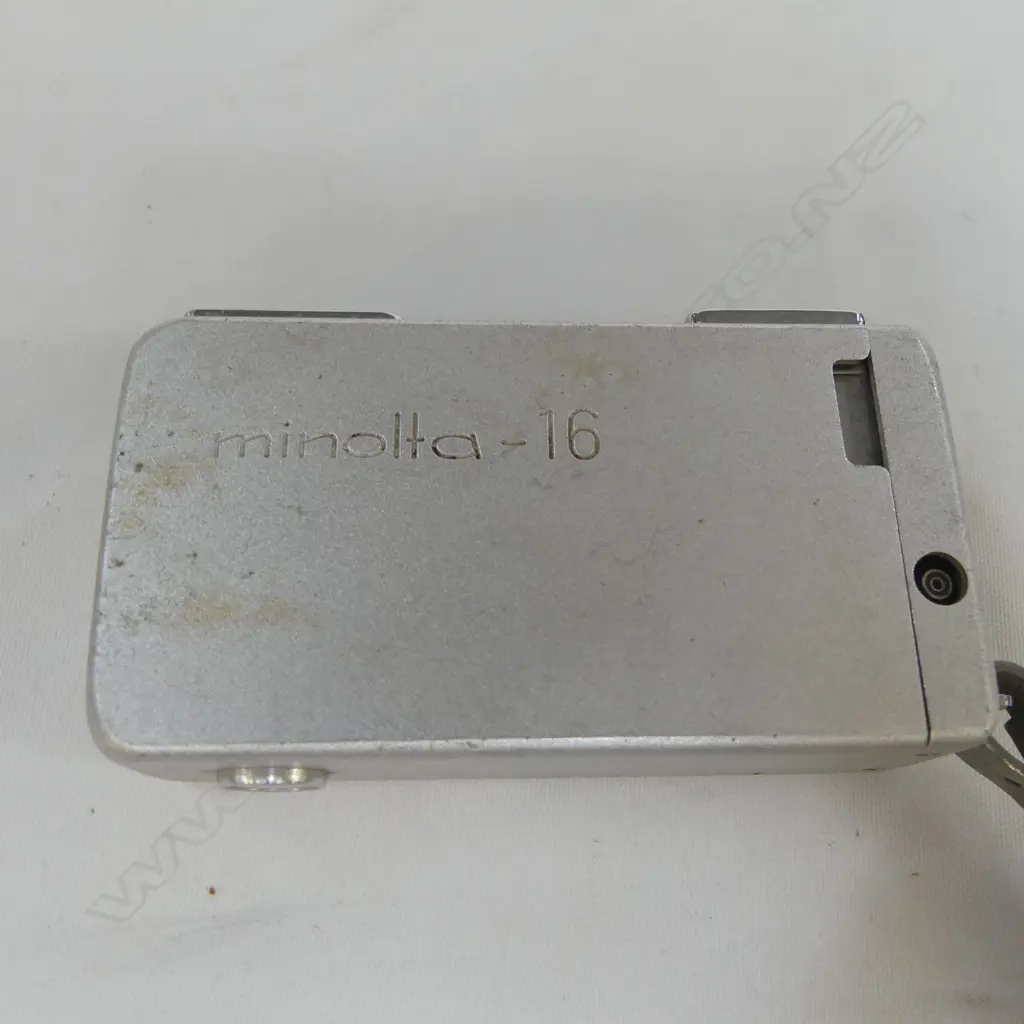 MINOLTA 16II SUBMINIATURE 16mm FILM CAMERA w. ROKKOR 1:28 22mm LENS Image 1++